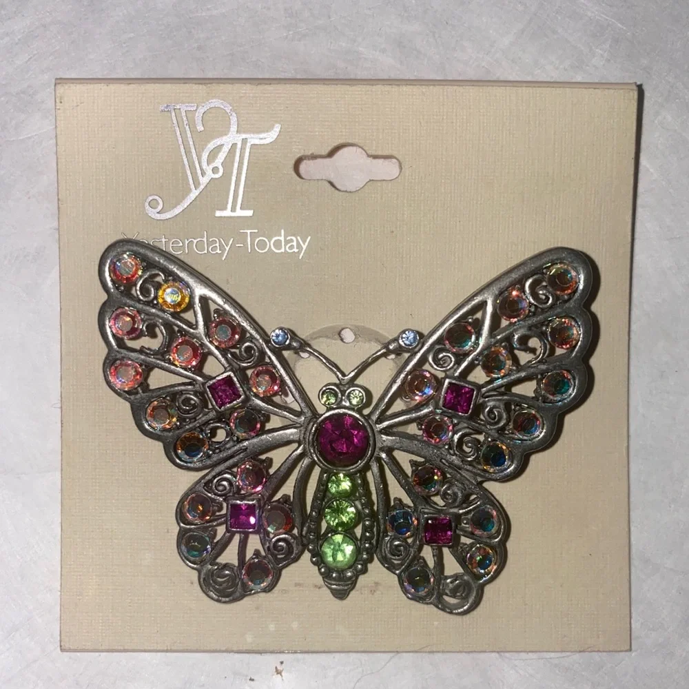 YESTERDAY-TODAY Rhinestone Embellished Butterfly Brooch Pin $20 NWT Vintage Look